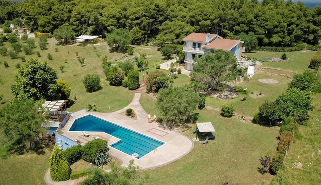 Olivos Villa nestled in 18 acres of private land offers luxury and relaxation