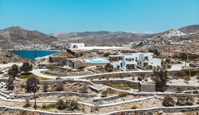 On The Rocks - Whole Estate | 5 Villas, 3 Pools in Ios