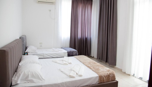 One-Bedroom Premium Apartment in Shëngjin