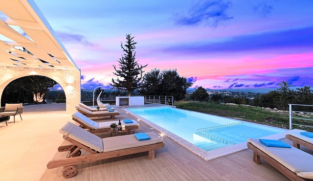 Orientem Villa Heated Pool