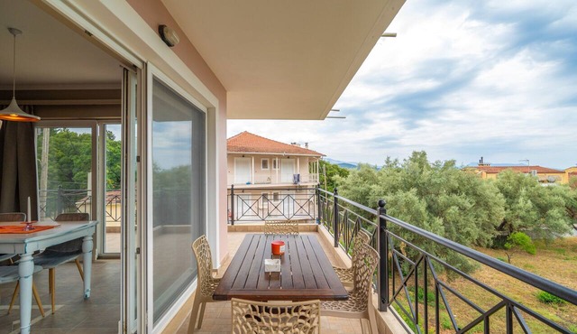 Paradise Sea View Apartments – Sea View, Wi-Fi & Air Conditioning