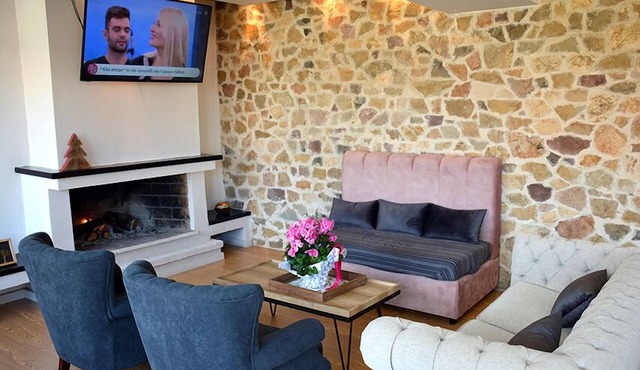 PARNON HOTEL