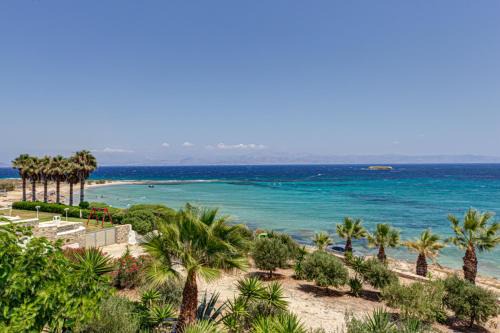 Paros Blue Dolphin FULLY RENOVATED by RIVEA GROUP in Chrissi Akti