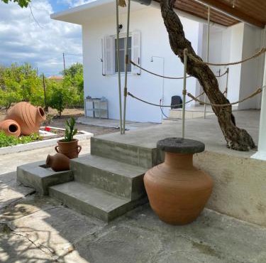 Pedi’s house in Aspropótamos