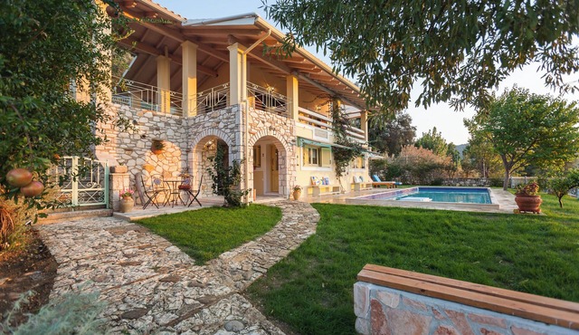 Perfect Escape Luxurious Villa Anastasia Tranquil Retreat in Arkadades Greece