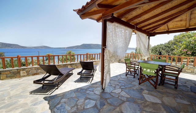 Peristera View Maisonettes In Alonissos Island