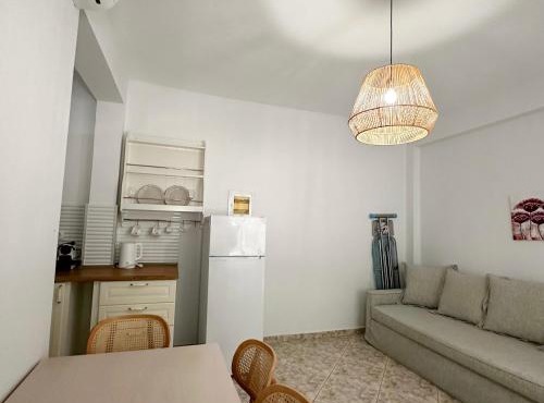Petra Mare Apartments in Alyki