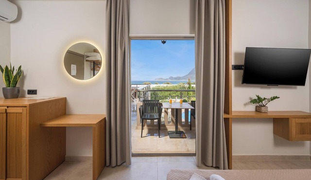 Petritos Rooms and Studios