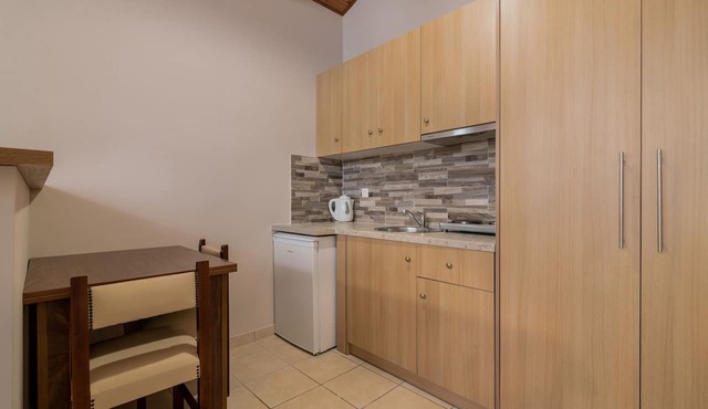 Plaka Sungrace Studios & Apartments