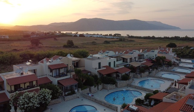 Pool and Sea View Maisonette