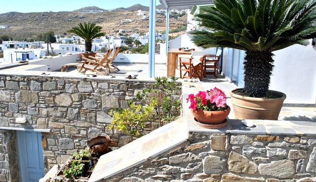 R 904 Verde Villa with Sea View in Livadi