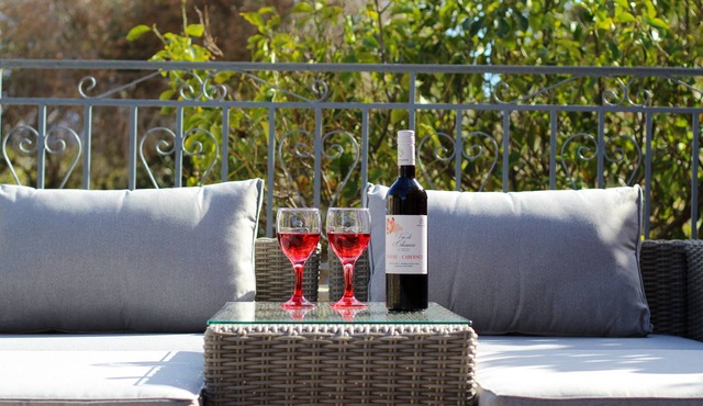 Relaxing Holiday House 3BDR, 2BTHR /5 minutes from Rethymno old townn