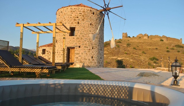 Renovated traditional windmill with amazing views of the Aegean Sea in Χιος
