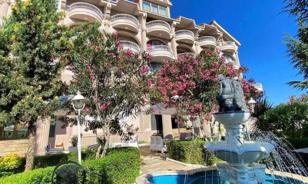 Resort Eklips in Tiranë