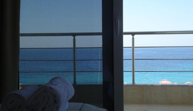 Rondos Hotel in Himare