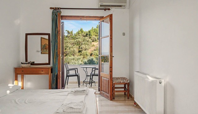 Room 'Orama 14' with Shared Terrace, Wi-Fi and Air Conditioning in Εύβοια