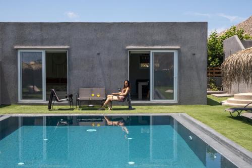 Sagma Villas with Pool in Perissa