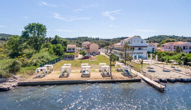 Saint Peter Bay - Standard Room Apartment with Shared Pool, Terrace & Wi-Fi