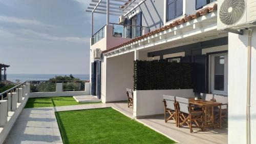 Samos Home Luxury Apartments in Votsalákia