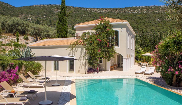 Secluded Villa Amadeus with hammam, tennis court, BBQ & private pool