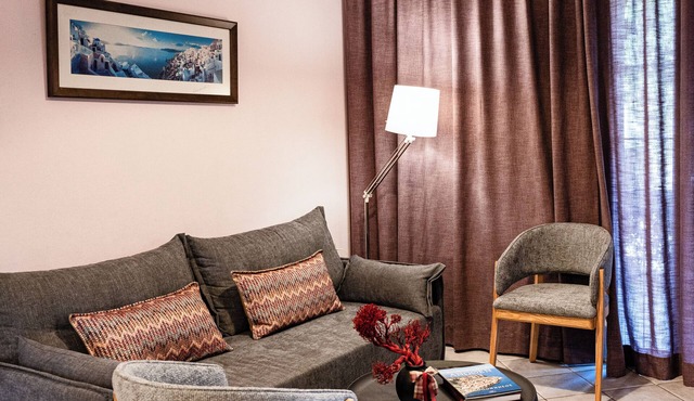 Sea Breeze Corner, 5 min from the beach garden bbq in heraklion