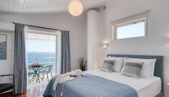 Sea Pearl - Luxury Beachfront Maisonette