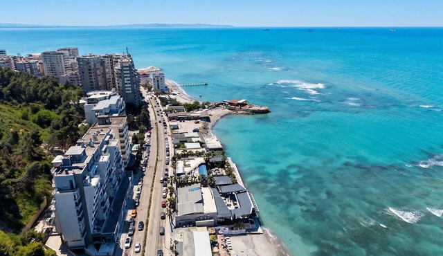 Sea View Apartment In Durres with Private Parking in Durres