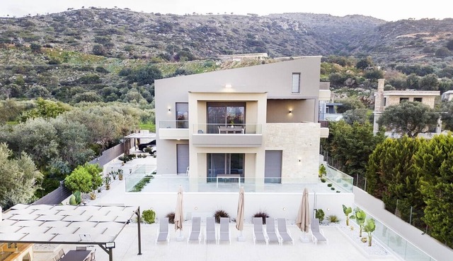Sea View Estate near Chania City.