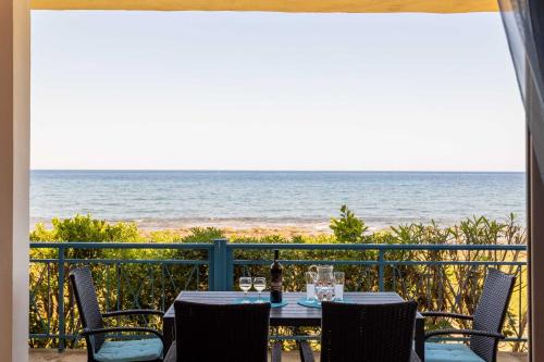 Seafront Agrilos Serenity - Waterfront Oasis