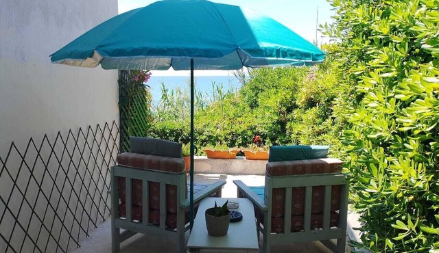 SEAFRONT Beautiful Studio "STEFAN"—for 2 or 3 people