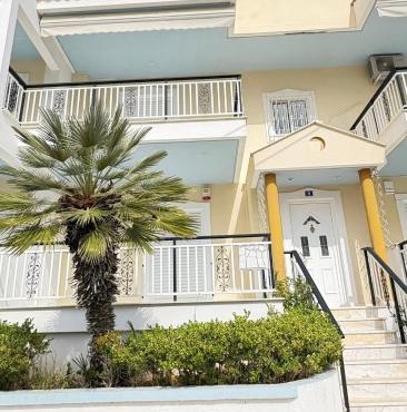 Seaside Apartment in Vrachati