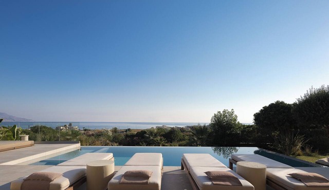 Seaview Sanctuary 500m to Beach by etouri