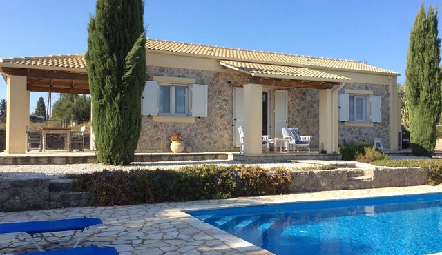 Secluded, Villa Azalea. Private Pool. Spectacular Views. Restful. "A Hidden Gem"