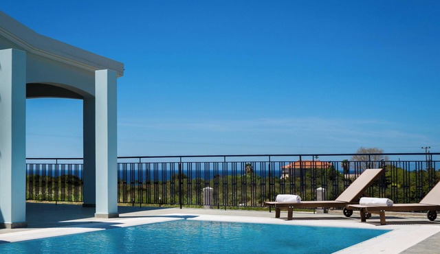 Seirios Luxury Villa, Estrellas Luxury Villas