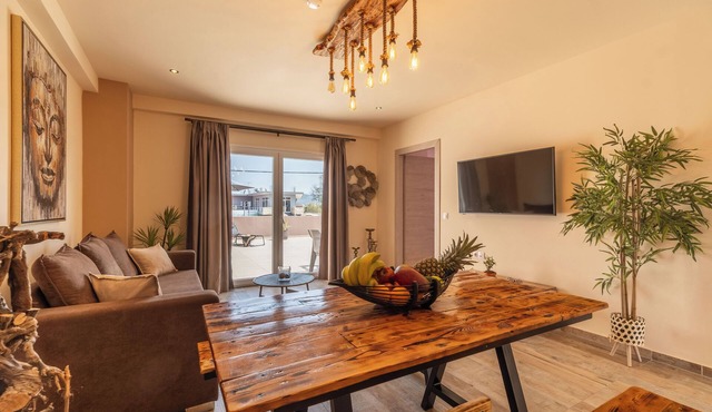 Semiso Beach Suites- 2 Bedroom Apartment