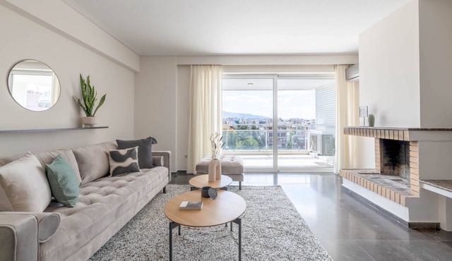 Serene 2BR Apartment in Alimos with Sea view