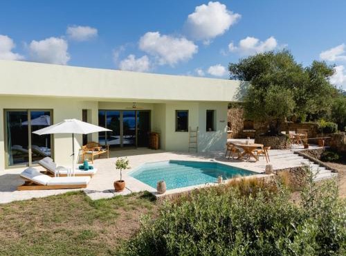 Serene Villa with Stunning Sea Views - 1 Bedroom & Plunge Pool