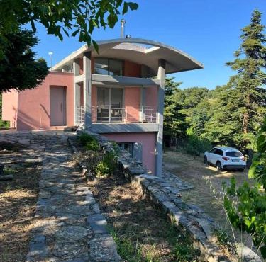 Seta Forest House in Séta