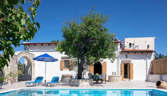 Silver Gem Villa with private pool in Gerani