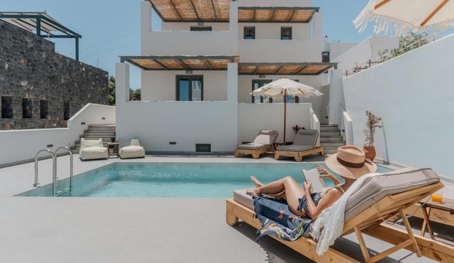 Soma Wellness & Stay Concept in Santorini