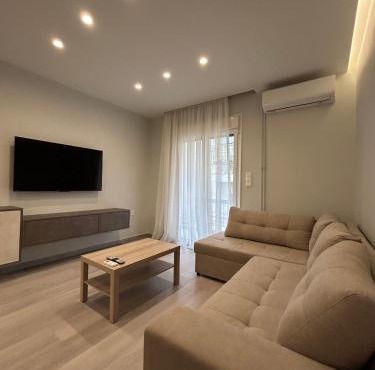 SP6 Athens Family Suite in Athens