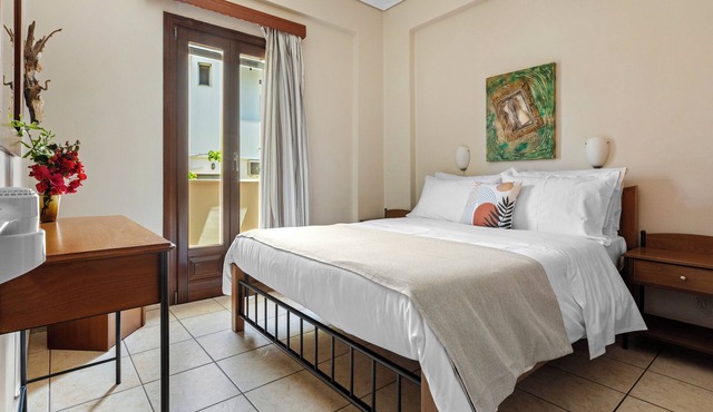 Spetses Center Comfy Apartment 1 in Spetses