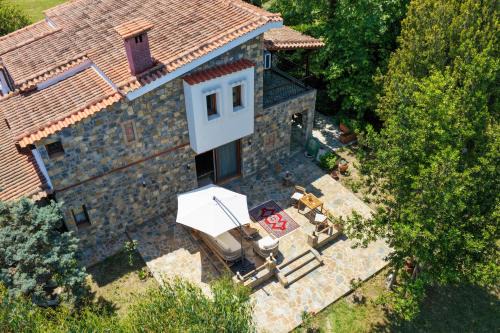 Stefania Garden Houses - 3 Minutes from the Sea in Nea Irakleia