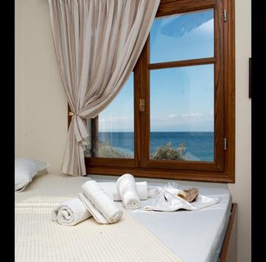 Stelios Apartments