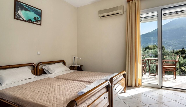 Studio Apartment Daratos studio 2 with Sea View, Shared Garden & Wi-Fi in KEFALONIA