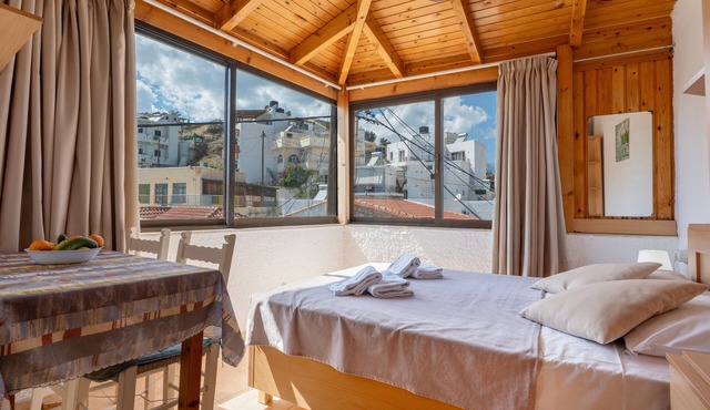 Studio Apartment 'Deluxe Terrace No 5' with Sea View, Wi-Fi and Air Conditioning in Ierapetra