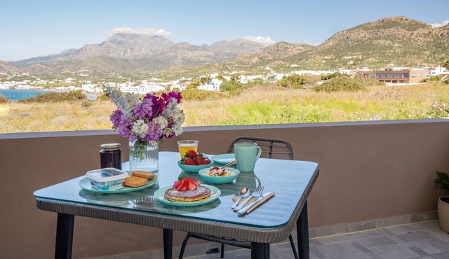 Studio Athena with panoramic view of MakryGialos