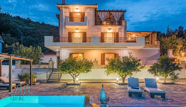 Stunning home in Kokari in Kokari