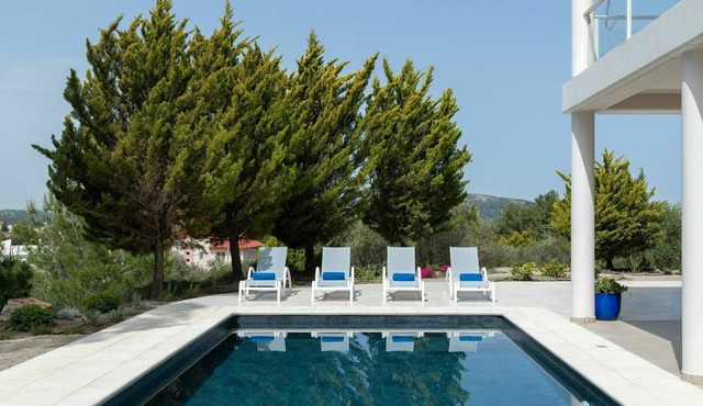 Stunning private villa with A/C, private pool, WIFI, TV, balcony, panoramic view and parking in Rhodes