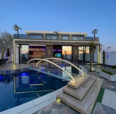 Sueño Luxury Villa in Durrës